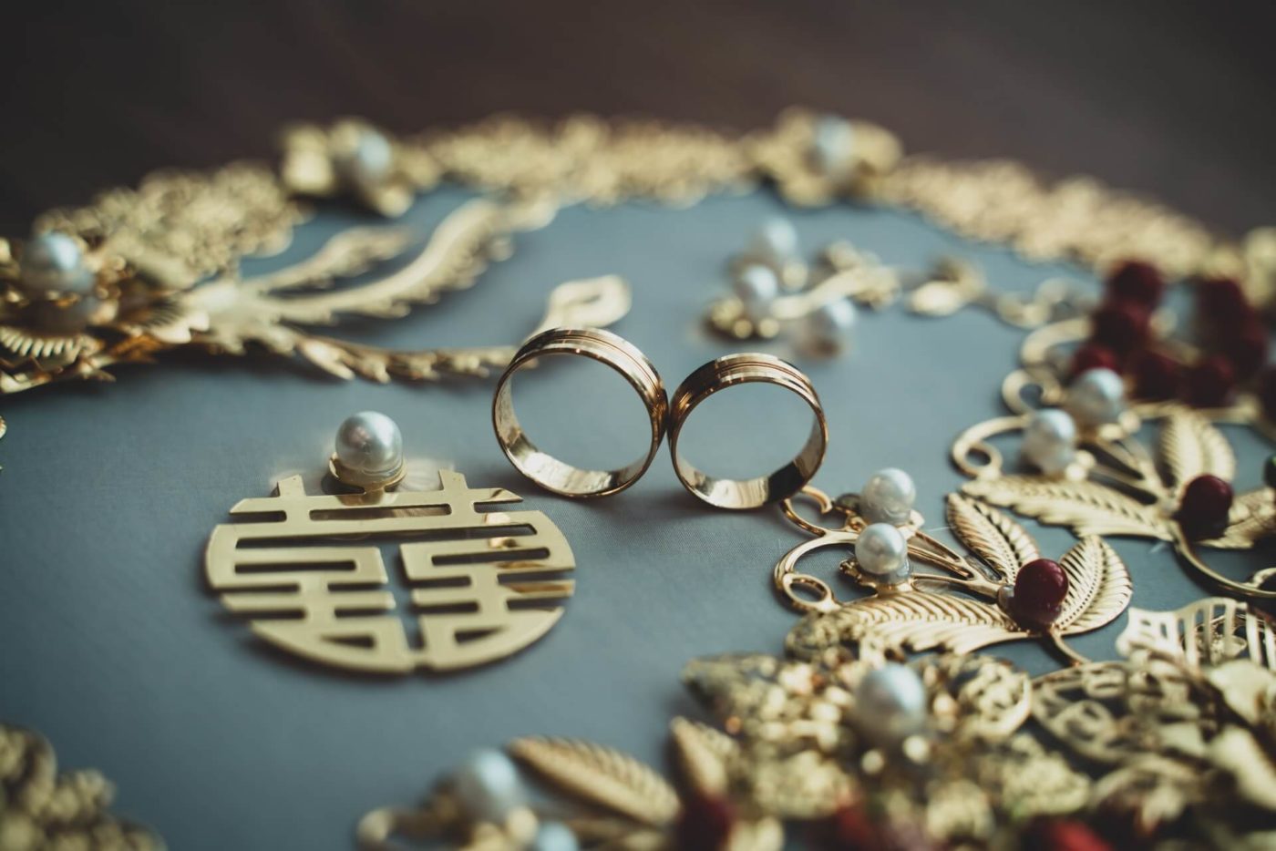 gold rings and necklaces